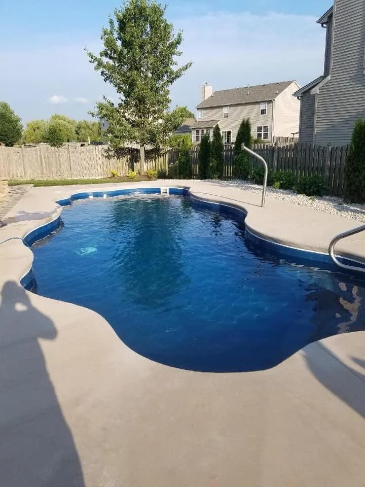 Concrete pool surround