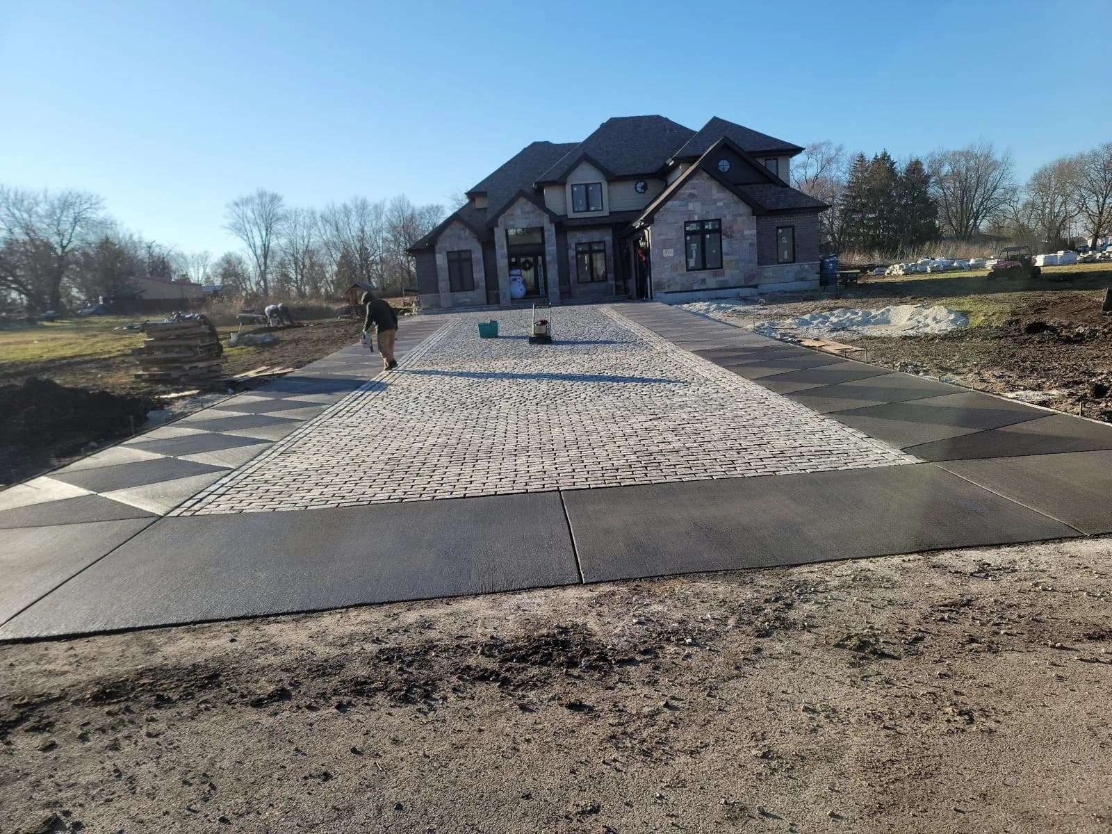 Paver driveway installation